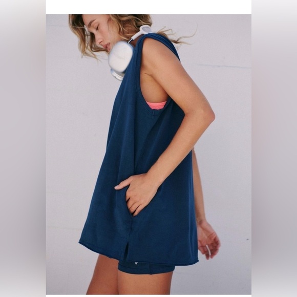 Free People Movement Hot Shot Micro SET- Navy NWT Large - Picture 4 of 14